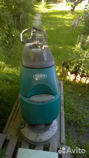 Поломоечные машины Tennant T2, T3, Hakomatic 530