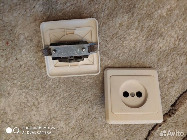 Розетка 250В/ 10А новые
