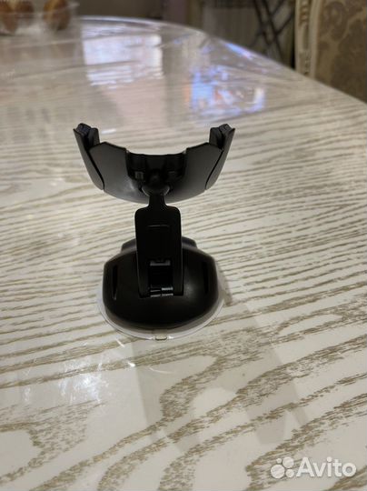 Держатель для телефона в машину новый