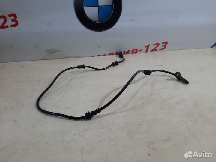 Датчик ABS передний правый Mercedes Gla180 X156