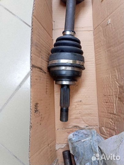 Привод правый рено логан сандеро