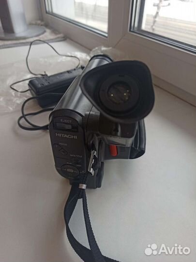 Видеокамера hitachi