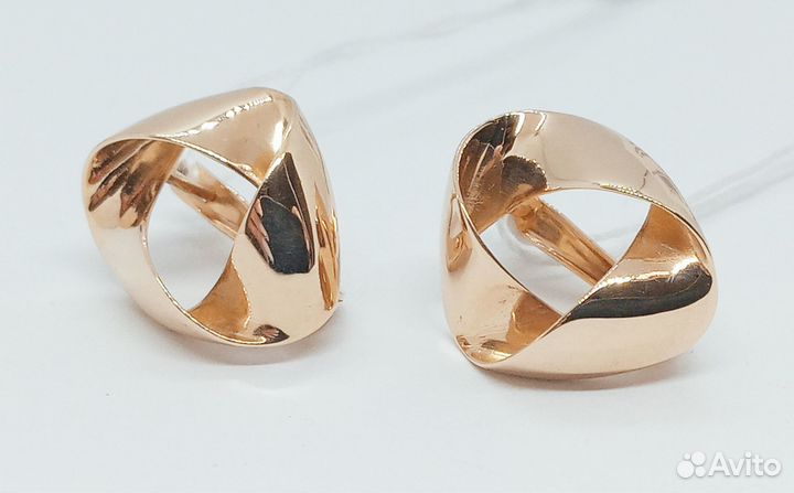 Золотые серьги