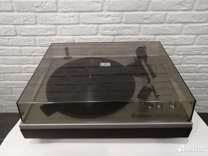 Проигрыватель винила Радиотехника 101