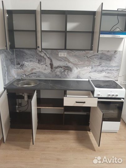 Кухня готовая новая 2.1 м