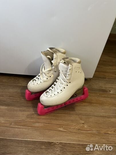 Коньки фигурные детские Edea Overture 200