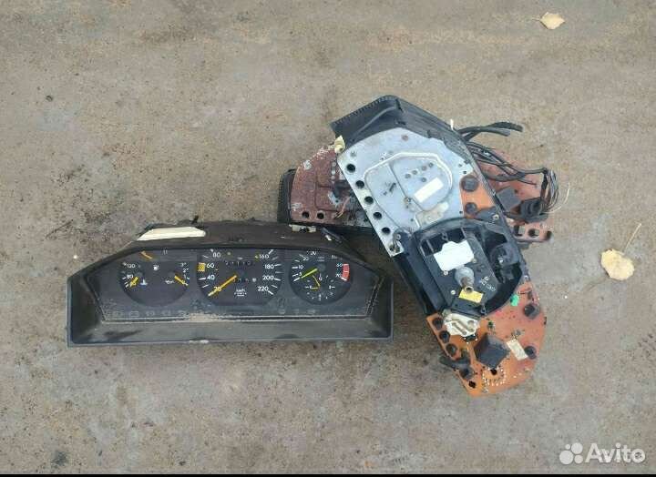 Щиток приборов Мерседес W124