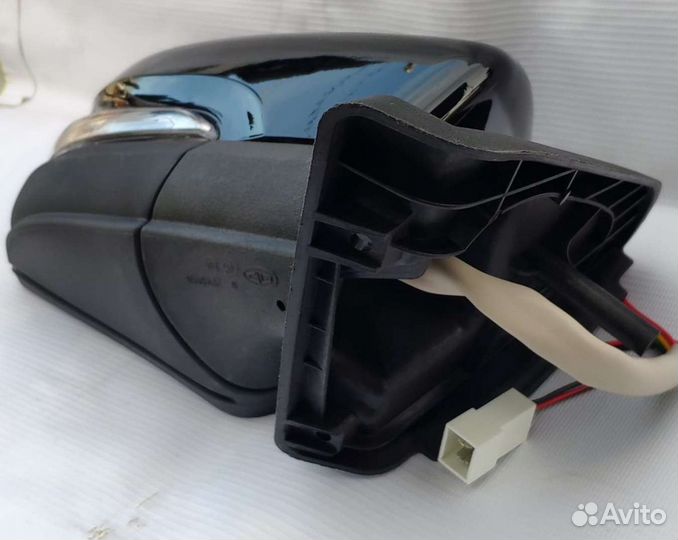 Зеркала на Ниву 21214 от Granta с повторителем