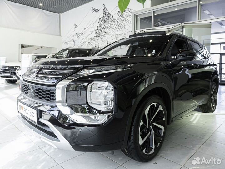 Mitsubishi Outlander 2.5 CVT, 2023
