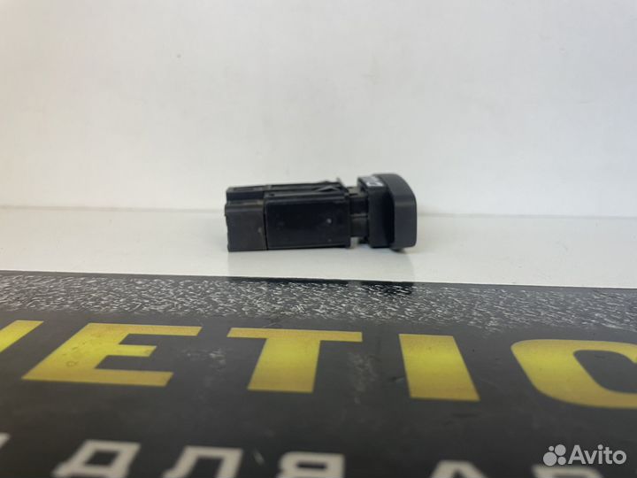 Кнопка аварийной сигнализации Duster Дастер