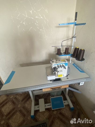 Оверлок промышленный 4-х ниточный