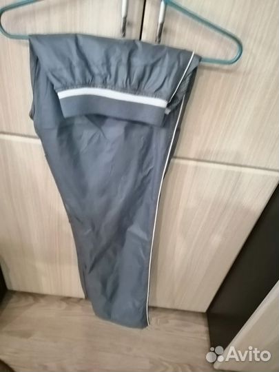 Женский спортивный костюм