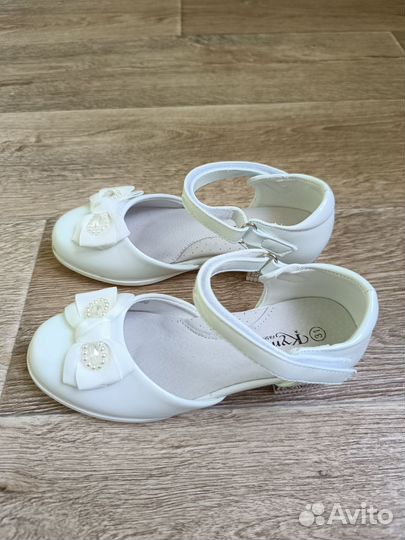 Туфли для девочки праздничные 31 размер
