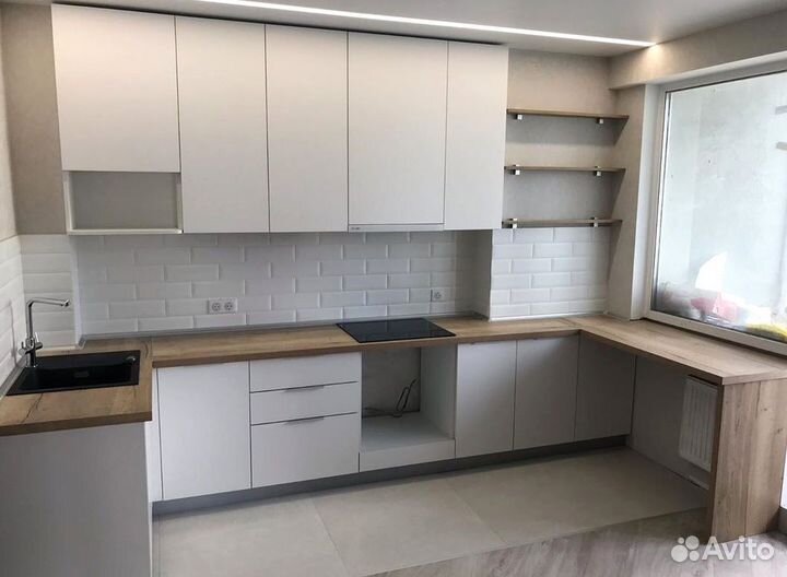 П-образная кухня. Кухонный гарнитур на заказ