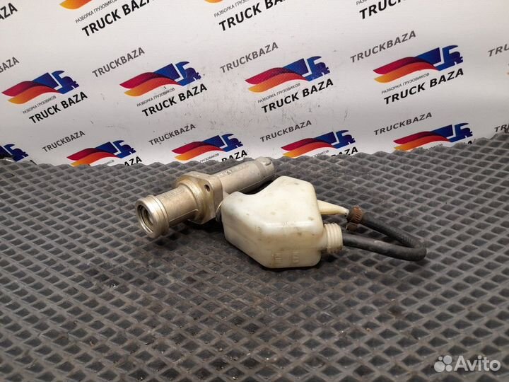 Бачок главного цилиндра сцепления