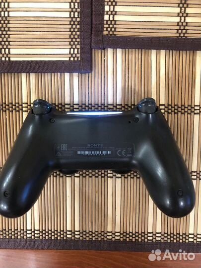 Джойстик Sony PS4 (V2)