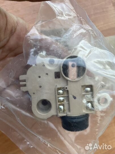 Реле генератора интегральное