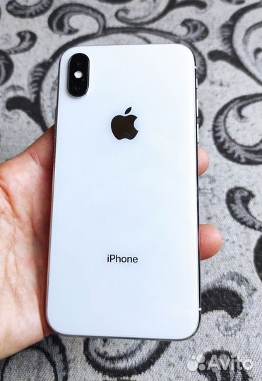 iPhone X, 64 ГБ