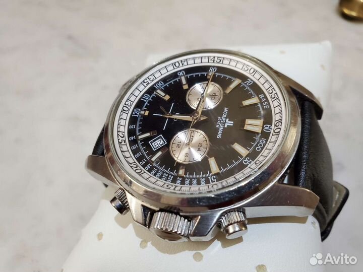 Часы jacques lemans