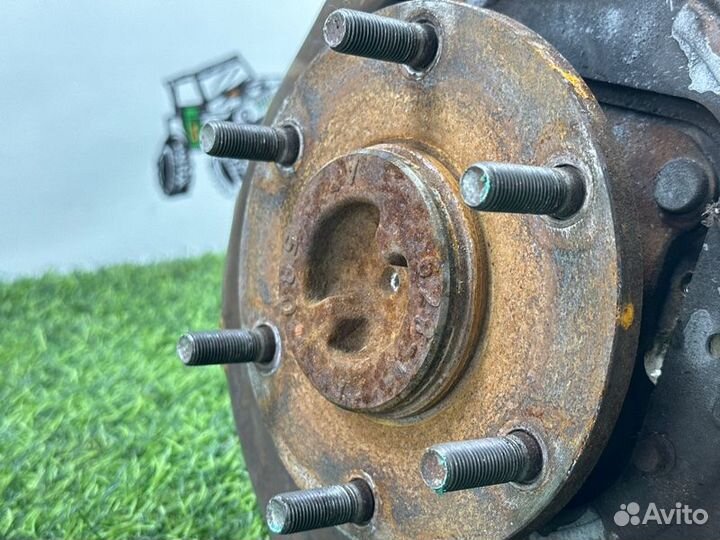 Полуось задний левый Nissan Titan TA60 VK56DE