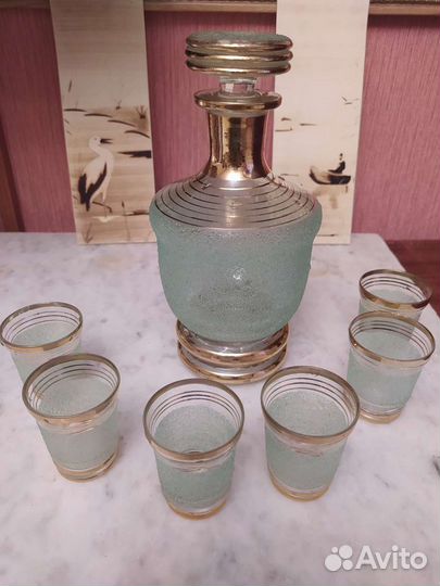 Винтажный Графин, зелёное напыление 50-е года