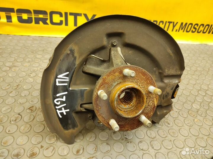 Кулак поворотный передний левый Ford Kuga CBV hyda