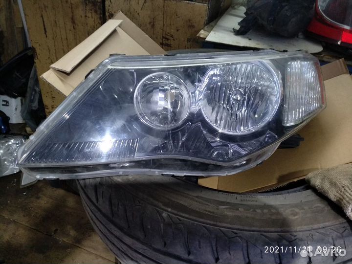 Фара левая Mitsubishi Outlander Xl CW5W