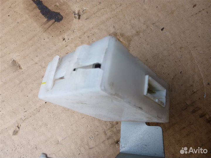 Блок управления Nissan Primera P12 QR20 2003