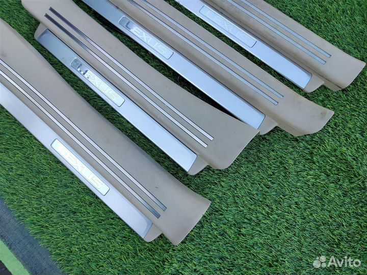 Накладка на порог салона передняя задняя левая