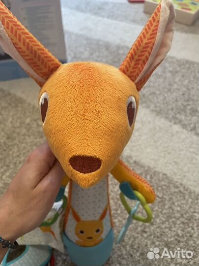 Детские игрушки tiny love, рюкзак-кенгуру