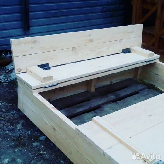 Песочница с крышкой