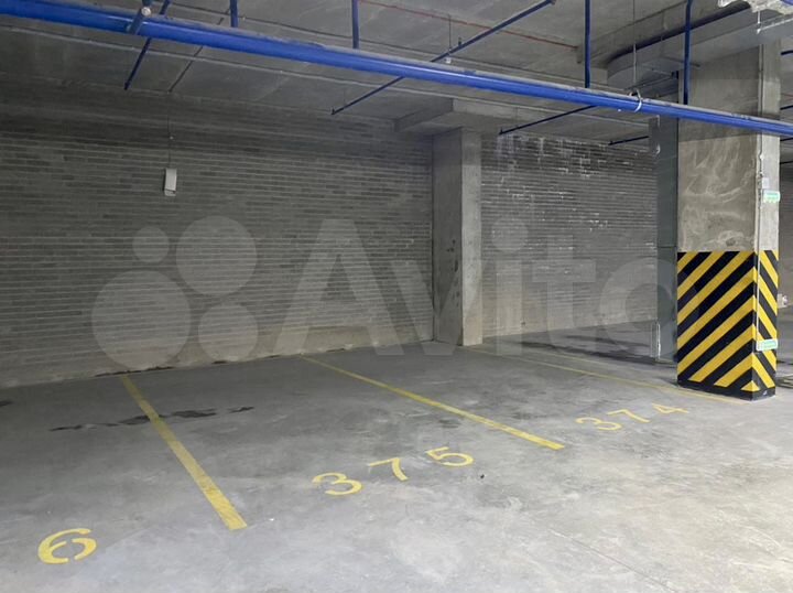 Машиноместо, 13 м²