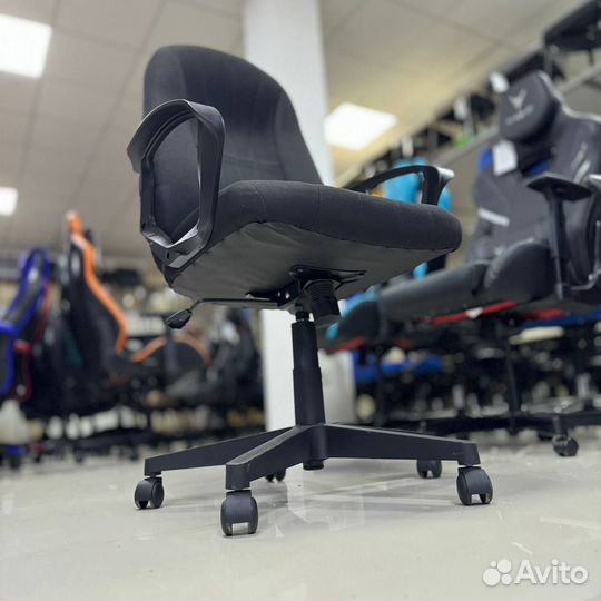 Компьютерное кресло