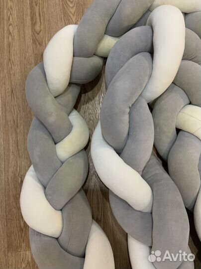 Бортик коса в кроватку