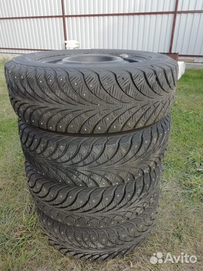 Колеса на штампованных дисках на Киа Сид