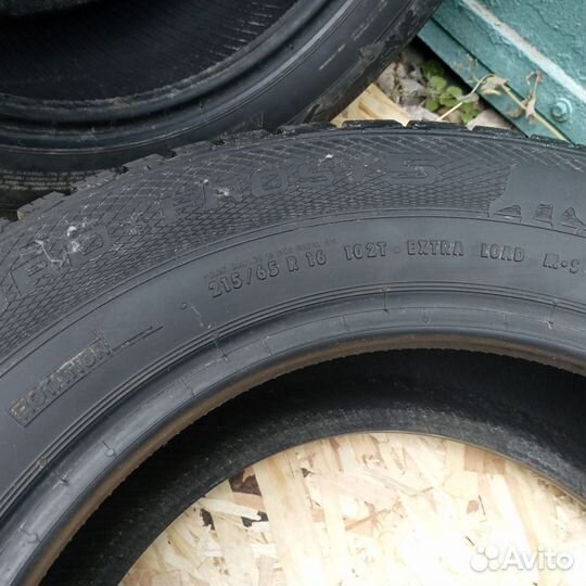 Gislaved Nord Frost 5 215/65 R16