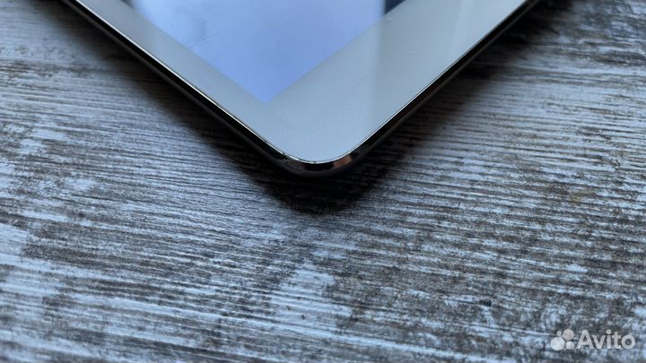 iPad mini 3 16 условно рабочий
