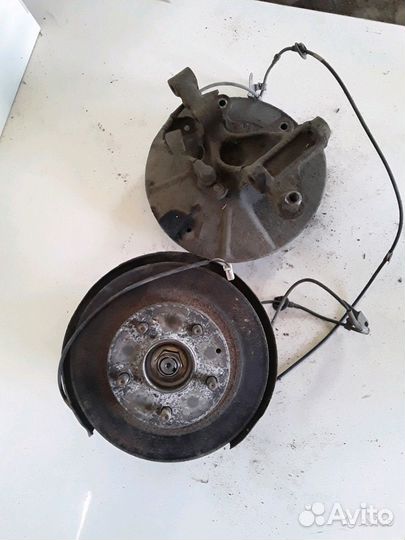 Ступица задняя левая правая Mazda Xedos 6 Мазда Хе