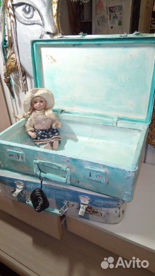 Интерьерный чемодан (пож.читайте)