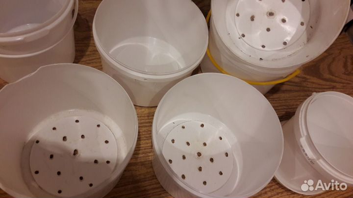 Емкости (горшки) для цветов