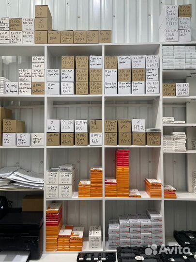 Запчасти на телефоны и часы(iPhone и андроид)