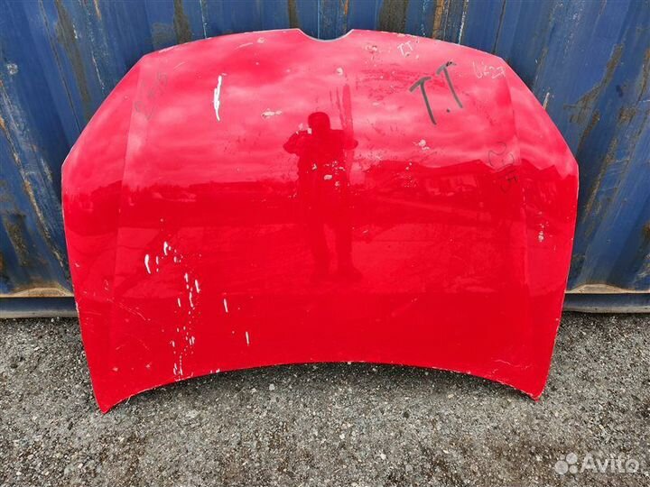 Капот Volkswagen Golf 5 2007