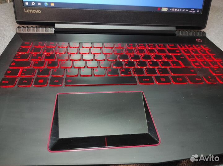 Ноутбук Lenovo legion y520-15ikbn