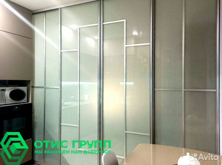 Стеклянные двери / Стеклянные перегородки