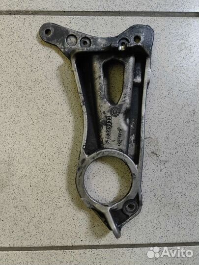 Кронштейн вала вариатора BRP ski-doo Summit