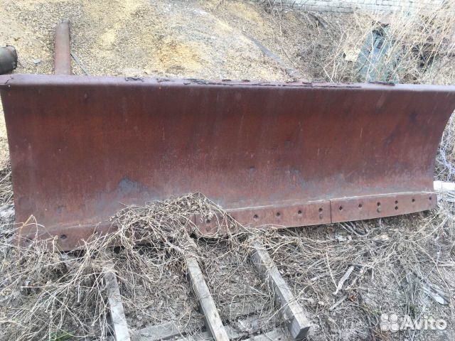 Отвал дт 75