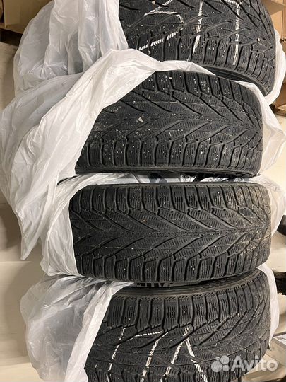 Nokian Tyres Hakkapeliitta R2 SUV 225/60 R17