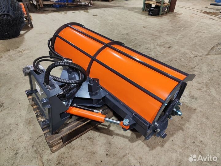 Щетка 1600 гидро поворот для Avant 745