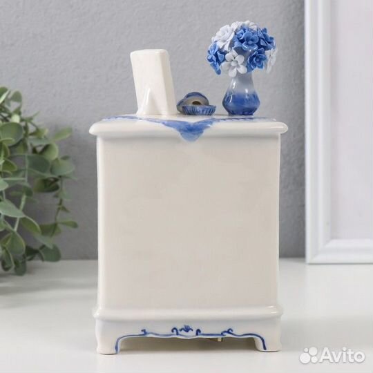 Сувенир керамика музыкальный 'Старинный комод с ва