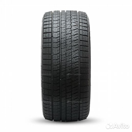 Bridgestone Blizzak Ice 215/60 R17 100T